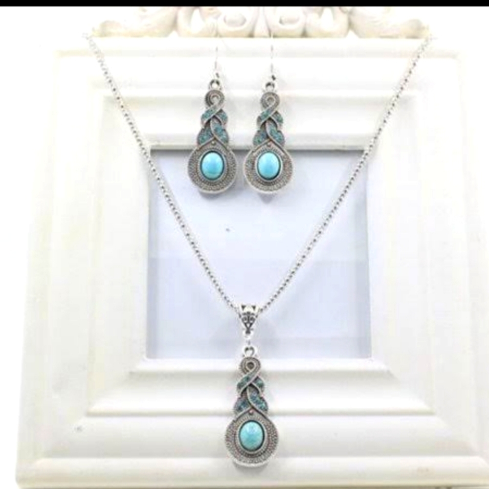 Blue Rhinestone Inlaid Turquoise Drop Earrings & Necklace Set Original Design